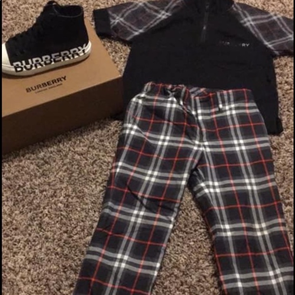 Burberry shoes and outfit. Size 13c and 6 kids